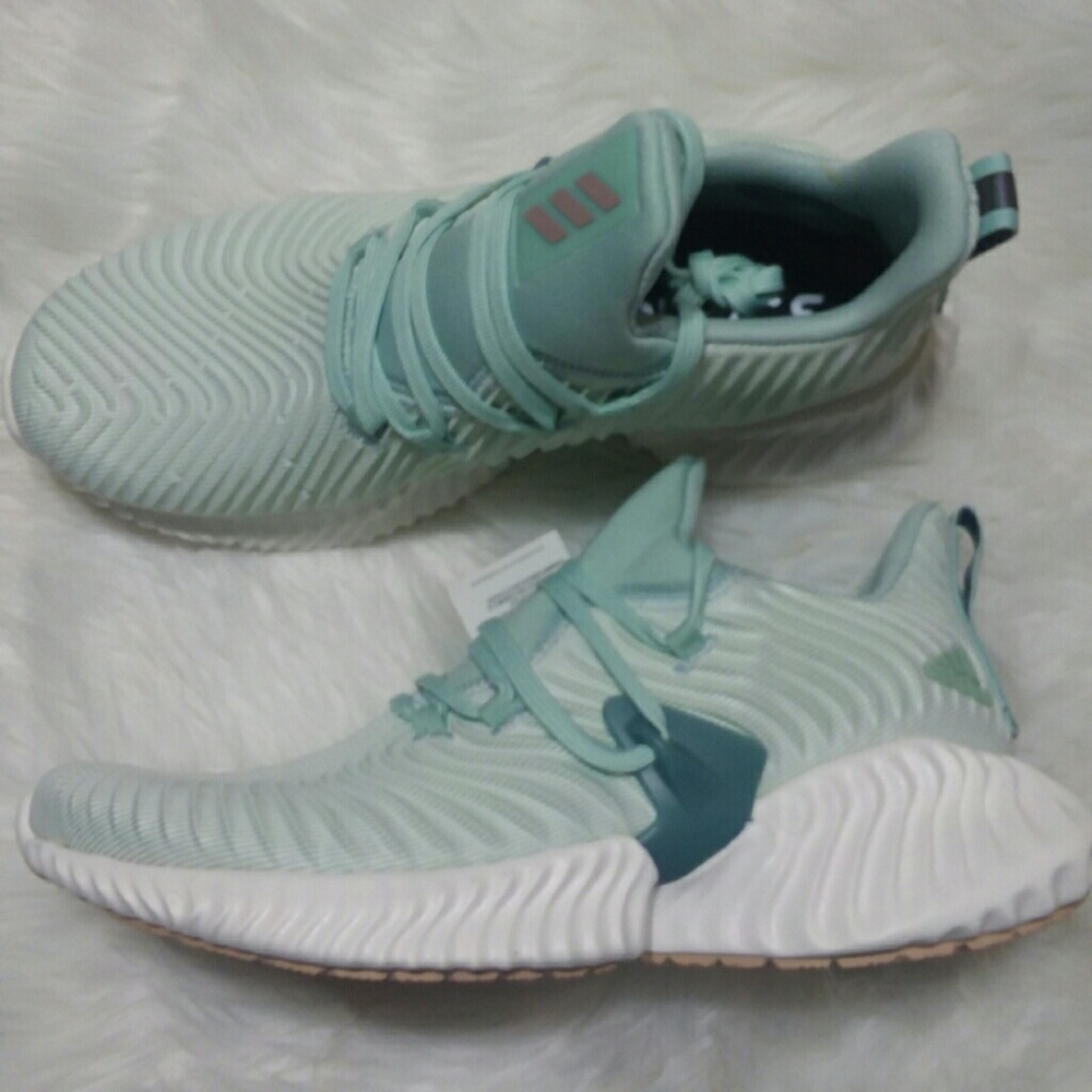 NWT Adidas Alphabounce Instinct Mint Green Shoes - Picture 4 of 7